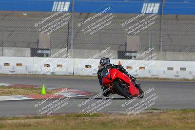 media/Nov-26-2022-Fastrack Riders (Sat) [[b001e85eef]]/Level 1/Session 3 Outside Turn 9/